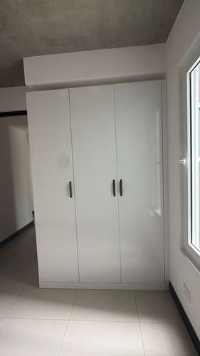 ALQUILER EN KHAYA | $1,400 | SEMIAMUEBLADO | 2 PARQUEOS + CARGADOR ELÉCTRICO | EXCELENTE UBICACIÓN