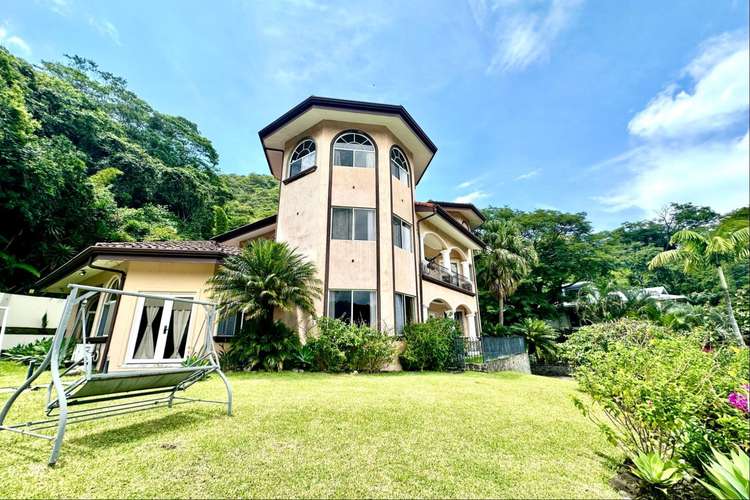 Se vende casa de lujo con piscina y cine en Rio Oro, Santa Ana (FAU)