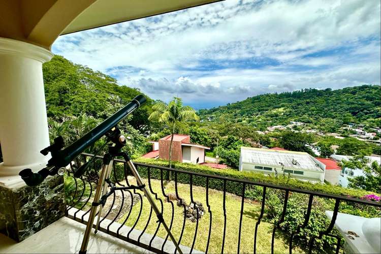 Se vende casa de lujo con piscina y cine en Rio Oro, Santa Ana (FAU) - Imagen 18