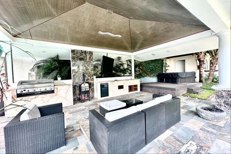 Se vende casa de lujo con piscina y cine en Rio Oro, Santa Ana (FAU) - Imagen 19