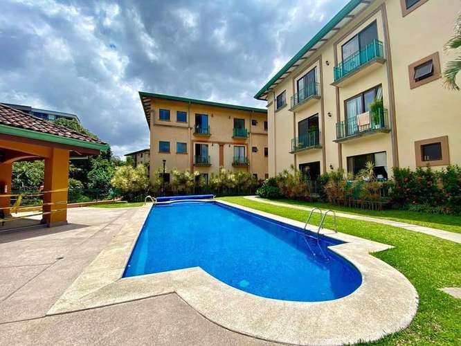 270 / Alquiler / San Rafael de Escazú / Estilo colonial / Piscina / Pet friendly