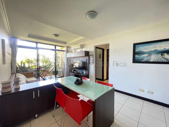Apartamento amueblado de 2 habitaciones en Santa Ana IP