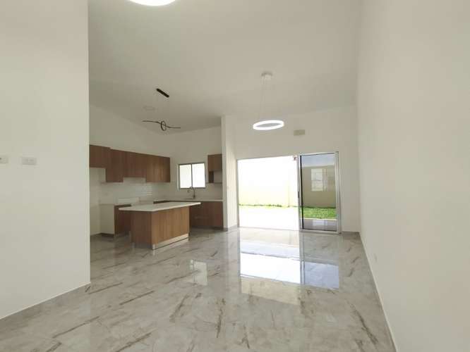 Venta de casa en una planta para estrenar, Concepción Tres Ríos, Cartago 18122