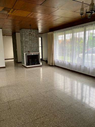 525545 / Casa en venta / Curridabat / 4 habitaciones / Terraza y amplio jardín - Imagen 20