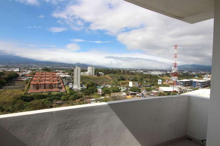 Amplio  en Roble Sabana 2 Hab, 2 Baños, con linea blanca y AA