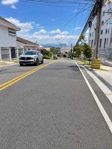 Tu casa? Tu oficina? Uso de suelo mixto Trejos montealegre,  venta $ - Imagen 13