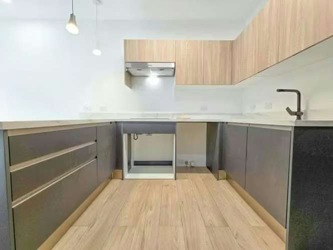 Para estrenar! Lujoso apartamento con jardín y línea blanca en Santa Ana