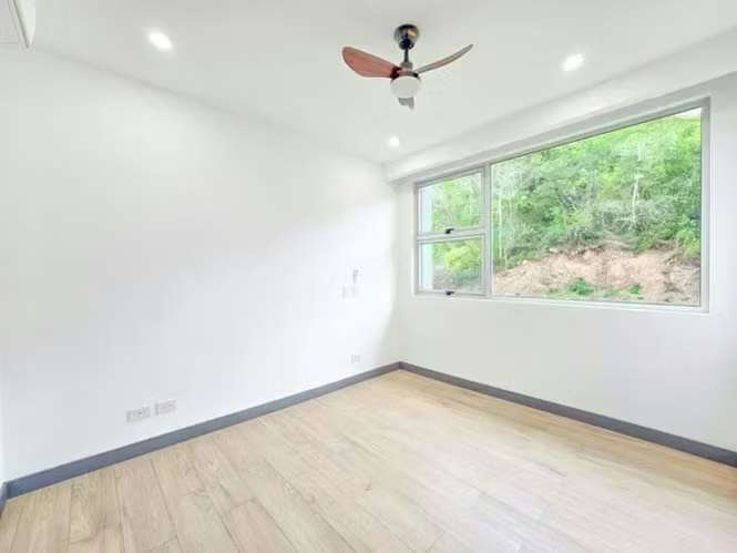Para estrenar! Lujoso apartamento con jardín y línea blanca en Santa Ana