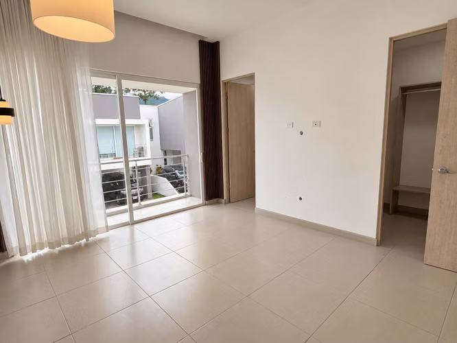 SE ALQUILA CASA EN CONDOMINIO EN SANTA ANA | CONDOMINIO NASARA. 
