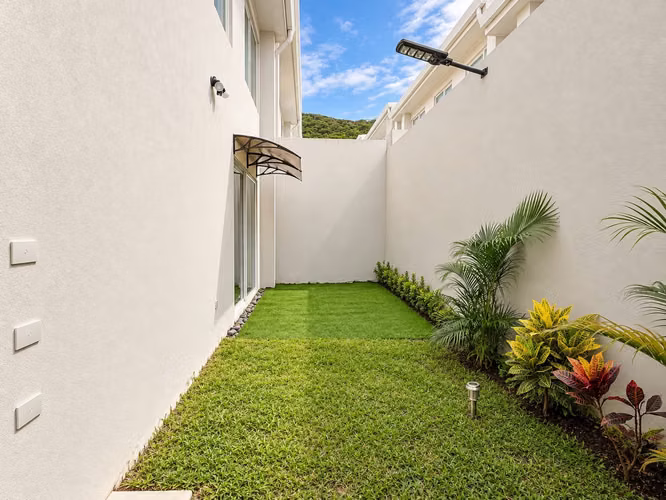 SE ALQUILA CASA EN CONDOMINIO EN SANTA ANA | CONDOMINIO NASARA. 