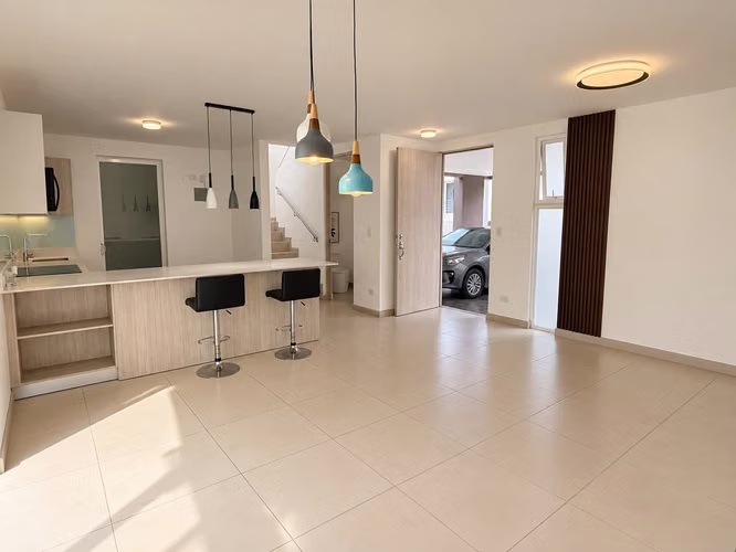SE ALQUILA CASA EN CONDOMINIO EN SANTA ANA | CONDOMINIO NASARA. 