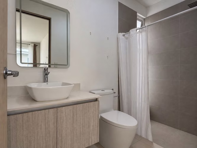 SE ALQUILA CASA EN CONDOMINIO EN SANTA ANA | CONDOMINIO NASARA. 