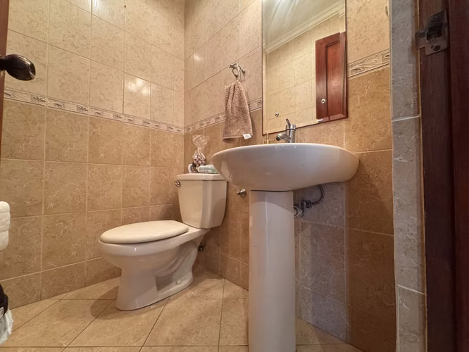 Se Alquila Casa en Condominio, Sánchez, Pinares, Curridabat. 