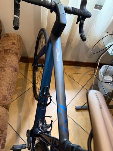 Bicicleta de ruta, en perfecto estado