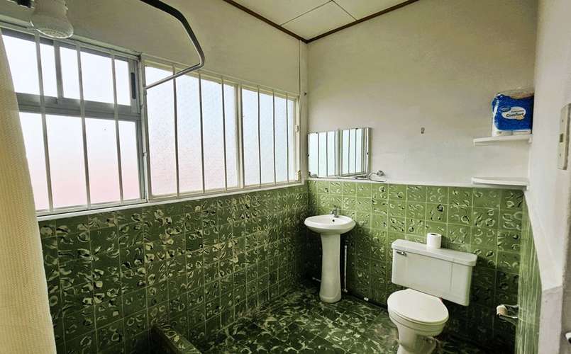 VENDO CASA + APARTAMENTO EN MONTES DE OCA. - Imagen 9