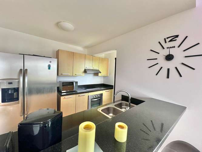 Apartamento amueblado un dormitorio y amplio balcón en Sabana