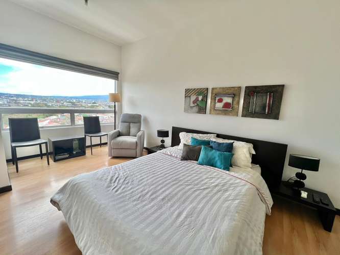 Apartamento amueblado un dormitorio y amplio balcón en Sabana