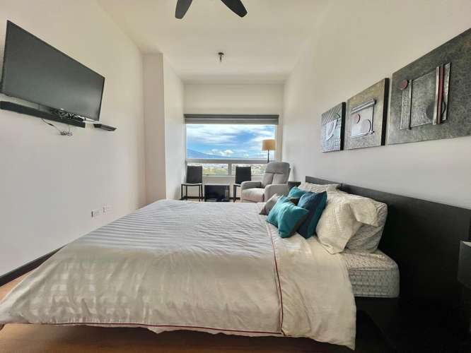 Apartamento amueblado un dormitorio y amplio balcón en Sabana