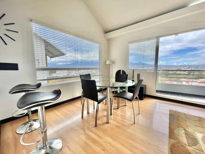 Apartamento amueblado un dormitorio y amplio balcón en Sabana