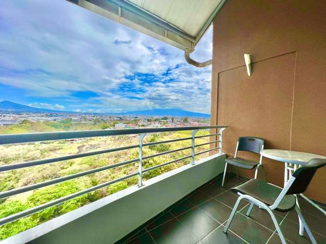 Apartamento amueblado un dormitorio y amplio balcón en Sabana