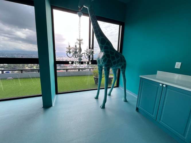 YA Exclusivo apartamento amueblado en Sky Rohrmoser con vistas a las montañas y amenidades de lujo - Imagen 18