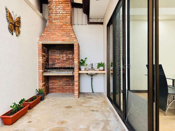 Venta de amplia casa con 7 dormitorios en San Pablo, Heredia - Imagen 14