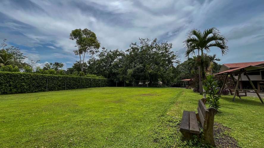 SE VENDE RANCHO EN SARAPIQUÍ | 3,3 HECTÁREAS CON CASA, PISCINA Y MÚLTIPLES INSTALACIONES - Imagen 2