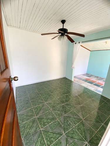 Recently Renovated 3-Bedroom Home with Panoramic Views in Atenas
