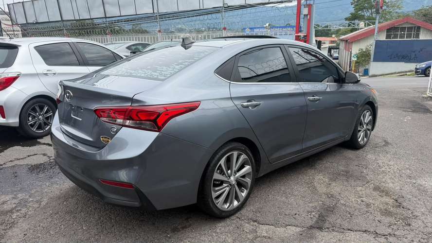Hyundai accent 