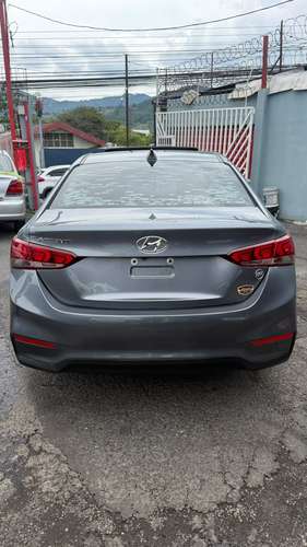Hyundai accent 