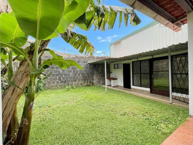 CASA CON 5 HABITACIONES + OFICINA Y 4 BAÑOS SABANILLA ¢600.000 MENSUALES + DEPOSITO - Imagen 11