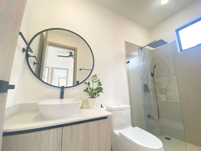Alquiler Moderna Casa para estrenar - Imagen 11