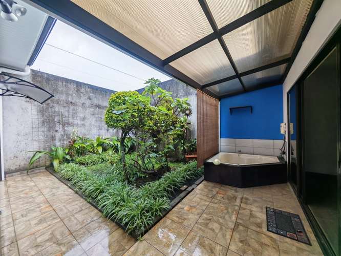 8866331 / Casa en venta / San Joaquín de Flores / Heredia / Una planta / Jardín y jacuzzi - Imagen 2