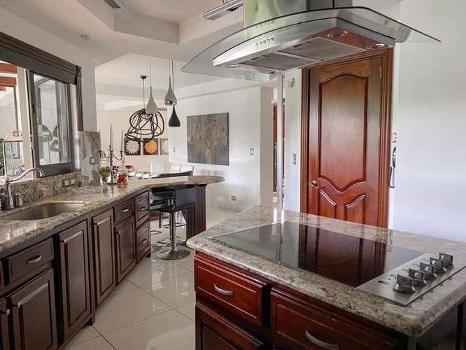 Se vende casa en condominio en San Antonio de Escazú | 5 habitaciones y amplios espacios - Imagen 10