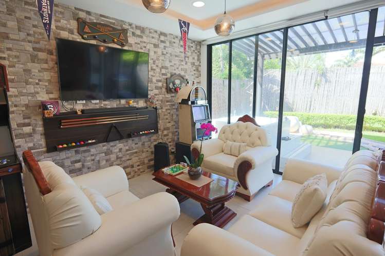 Alquiler Residencia Moderna en Condominio Exclusivo - Imagen 9