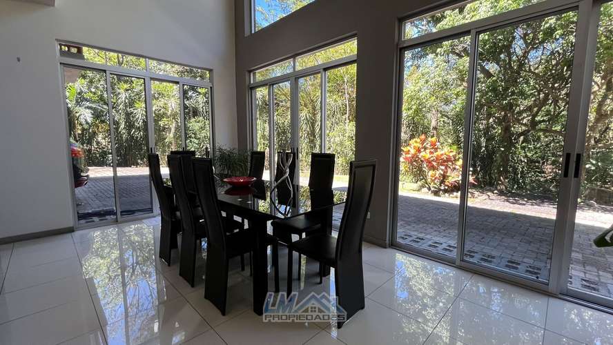 Se alquila casa en condominio en Ciudad Colón, amoblado | 2 habitaciones | Naturaleza, amplitud y tranquilidad - Imagen 18