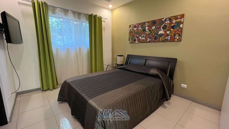 Se alquila casa en condominio en Ciudad Colón, amoblado | 2 habitaciones | Naturaleza, amplitud y tranquilidad - Imagen 6