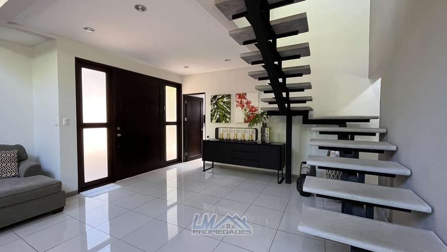 Se alquila casa en condominio en Ciudad Colón, amoblado | 2 habitaciones | Naturaleza, amplitud y tranquilidad - Imagen 13
