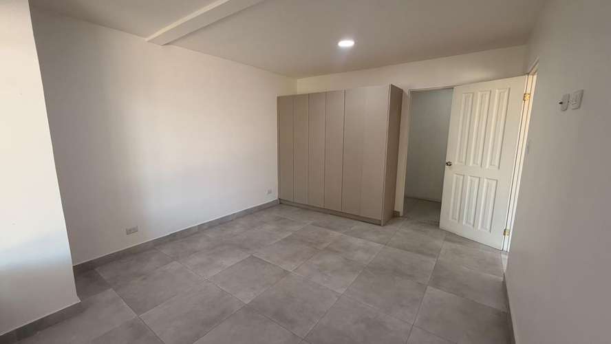 Se Alquila Apartamento, Nuevo en, La Uruca