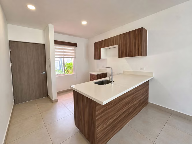 VENTA DE CASA DE 1 PLANTA, 2 HABITACIONES, CON PATIO EN CONDOMINIO, SAN JOAQUIN DE HEREDIA