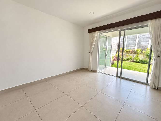 VENTA DE CASA DE 1 PLANTA, 2 HABITACIONES, CON PATIO EN CONDOMINIO, SAN JOAQUIN DE HEREDIA - Imagen 2