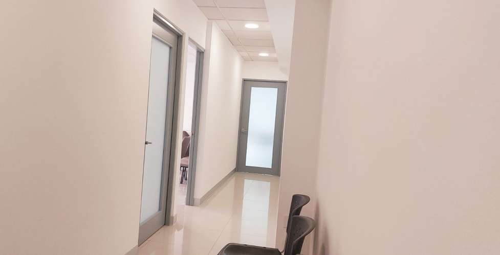 Se alquila consultorio médico en Río Oro de Santa Ana | 45 m² | $1.300 + IVA - Imagen 2