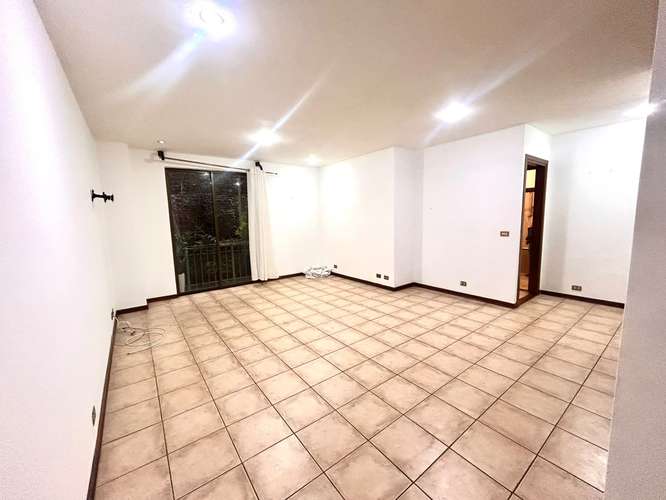 Apartamento en alquiler en Bello Horizonte, Escazú | 2 habitaciones, balcón