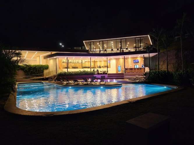 Casa amoblada en alquiler en Santa Ana | 2 habitaciones y jardín