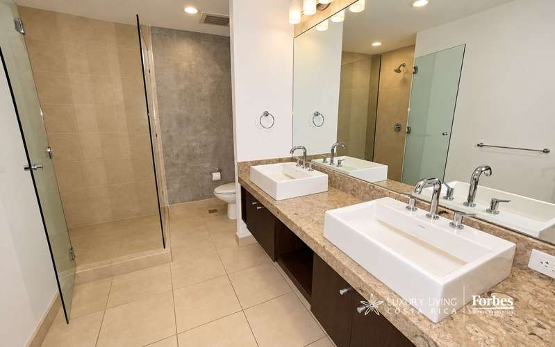 21308 - Apartamento 2 niveles tipo Loft en Avenida Escazú - Imagen 9