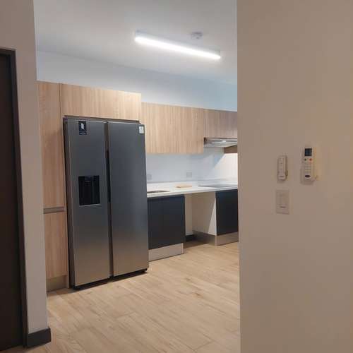 Alquiler apartamento en Río Oro, Santa Ana – 90 m², línea blanca y vista panorámica