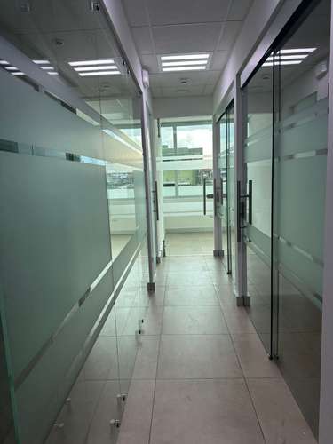 Grupo de oficinas en Torre céntrica con seguridad 24/7 Latitud Dent - Imagen 4