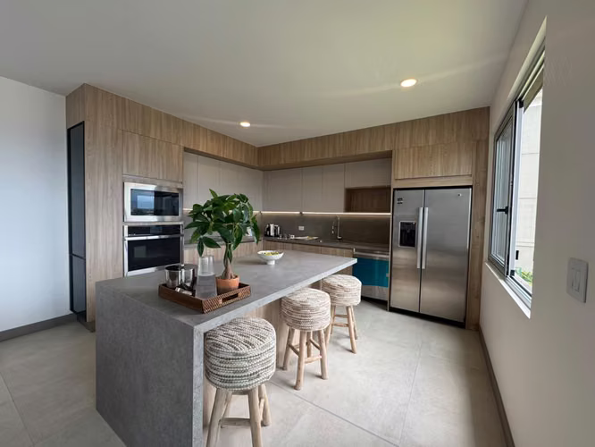 Apartamento en venta en Escazú Guachipelin. Nuevo!  - Imagen 2
