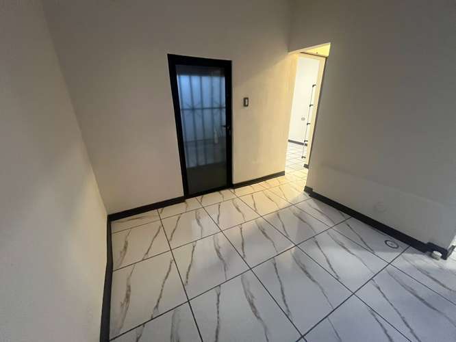 Alquiler casa independiente 2 habitaciones con patio. Alajuela - Imagen 7