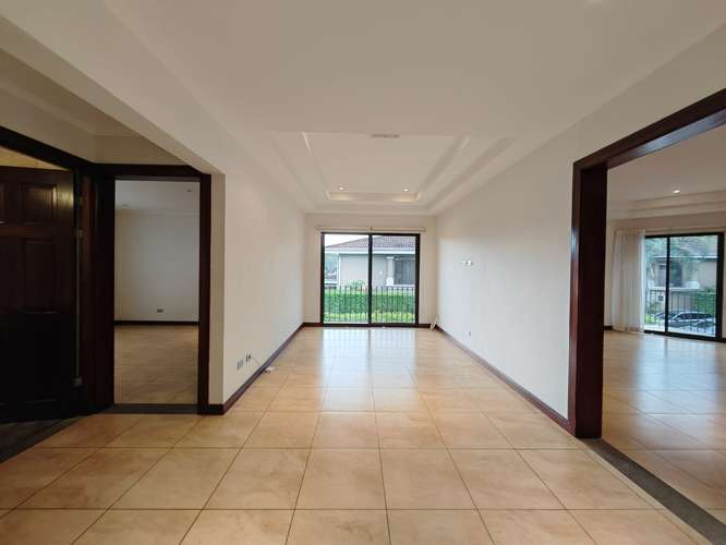 Venta de casa en condominio de Santa Ana Pozos - Imagen 11